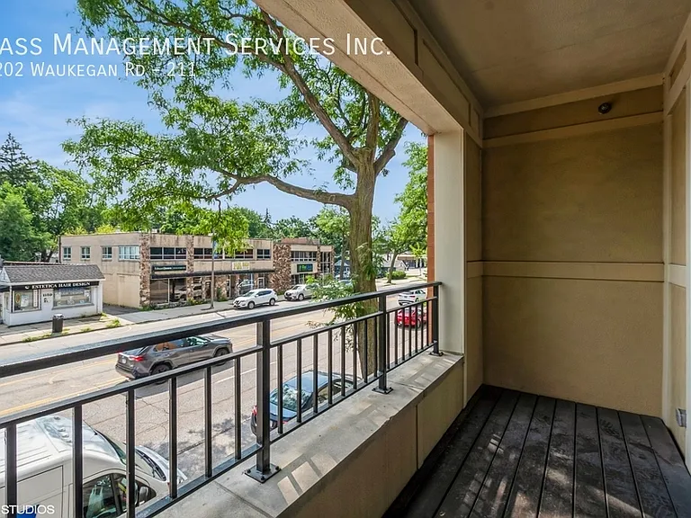 1202 Waukegan Rd, Glenview, IL — Photo 129
