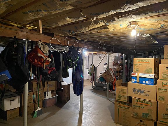 full unfinished basement