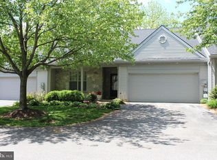 3 Deer Ford Dr, Lancaster, PA 17601