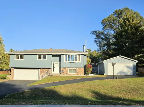 22429 S Deal Ave, Channahon, IL 60410