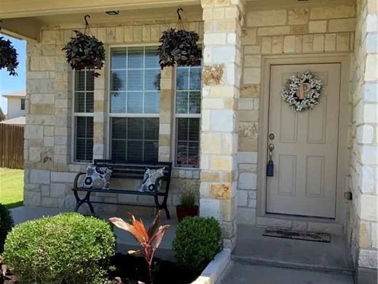 9616 Fratelli Ct — Photo 2