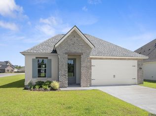 10435 Highpoint Dr, Denham Springs, LA 70706