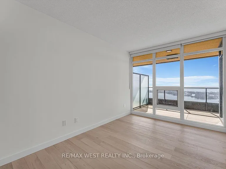 1 Concord Cityplace Way #5709 — Photo 35