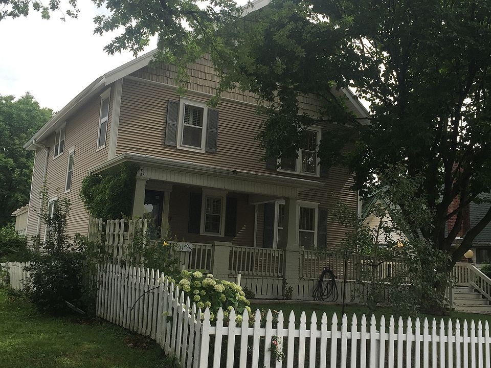 1st image of 2923 Sacramento St