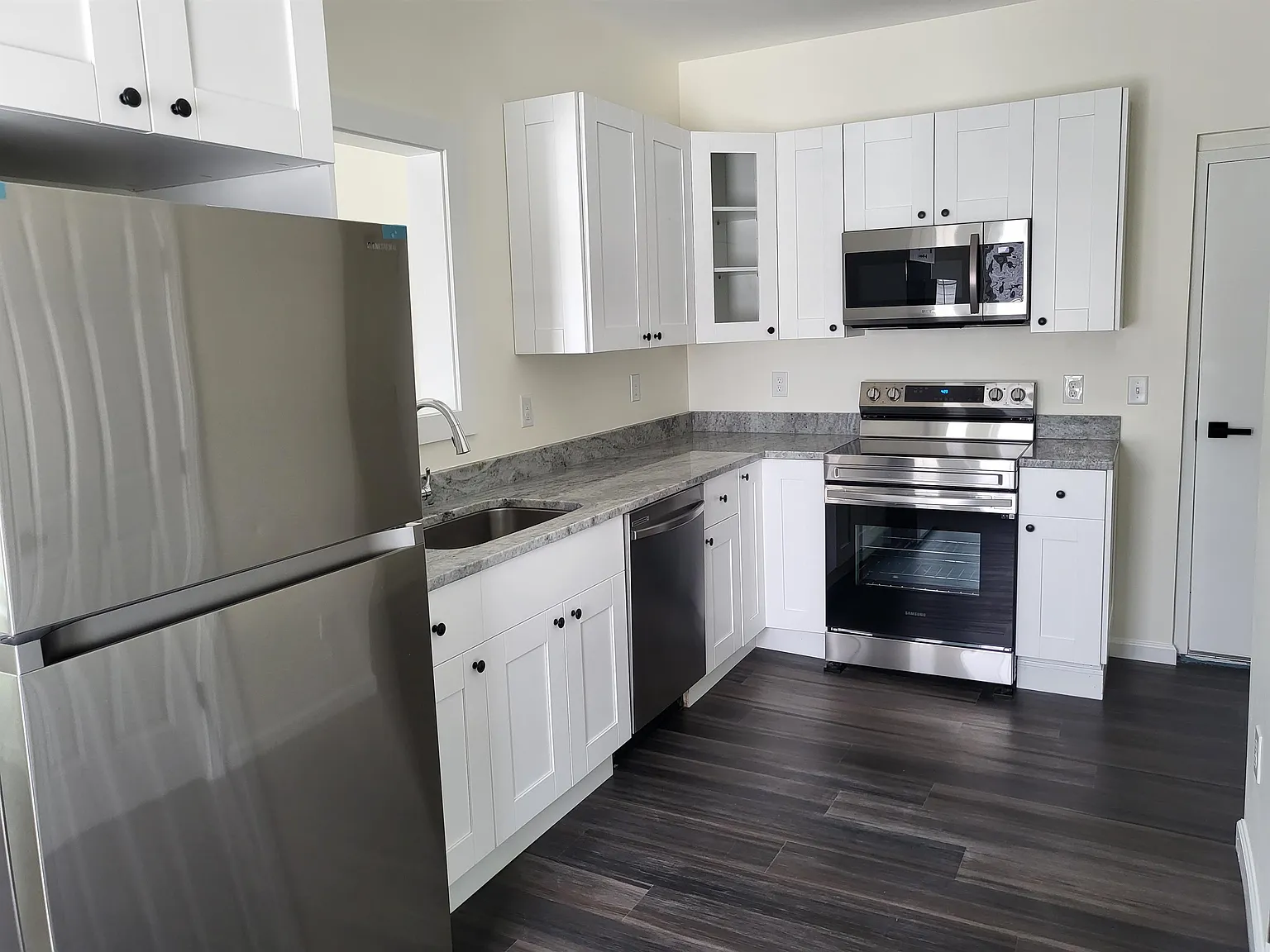 778 South Main St - 2R — Photo 2