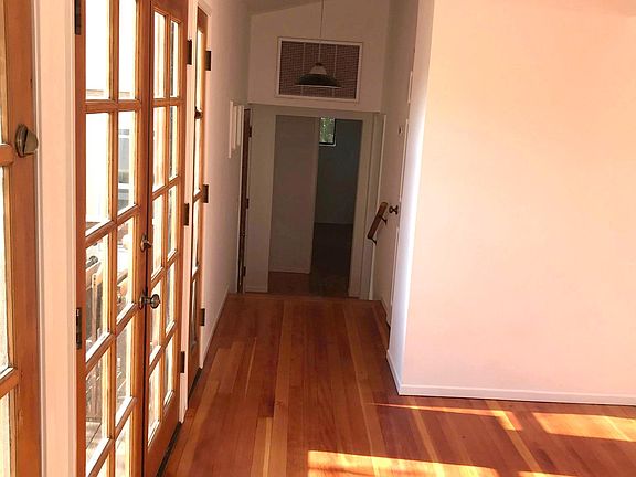 4th image of 516 W Bonita Ave
