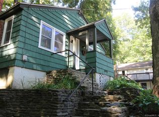 8 Ashford Dr, Ashford, CT 06278
