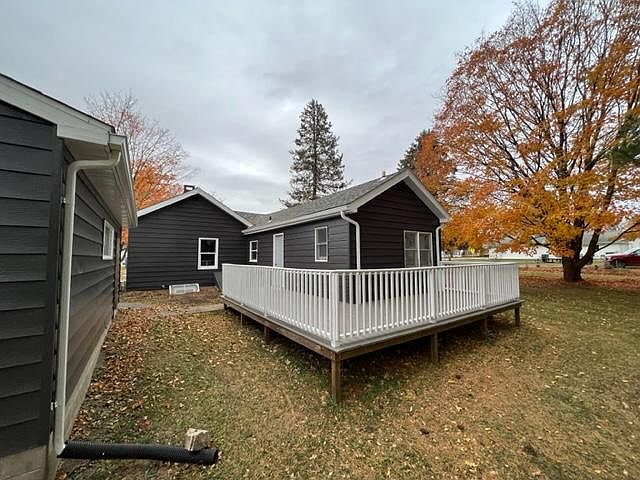 Private back deck