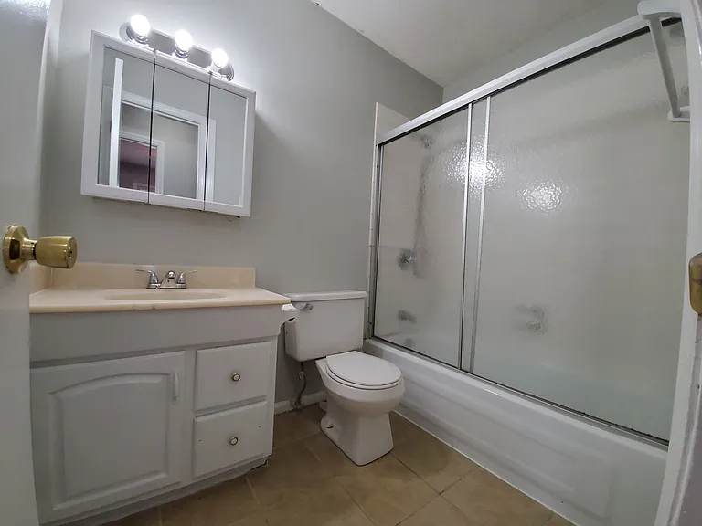 408 Desmond Dr — Photo 19