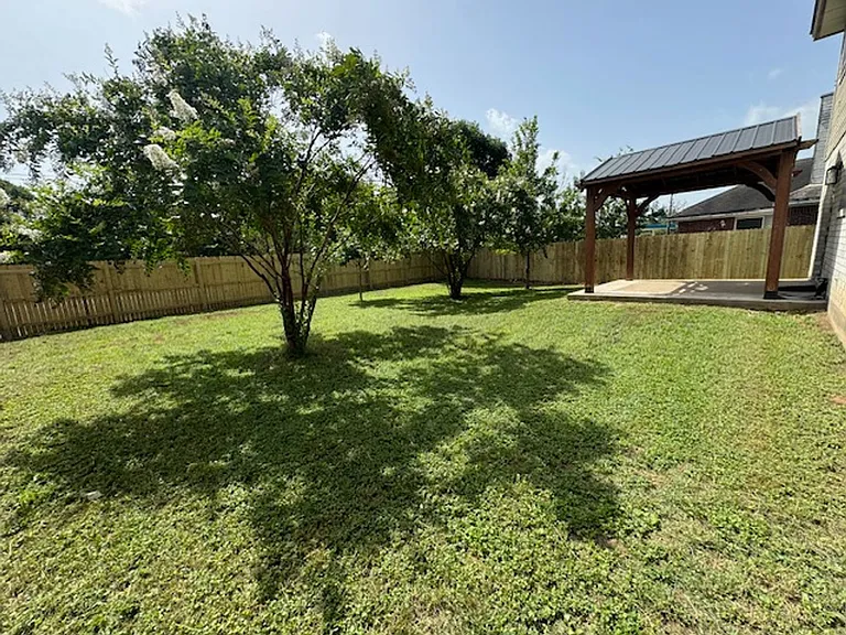 4713 Castleman Dr — Photo 23