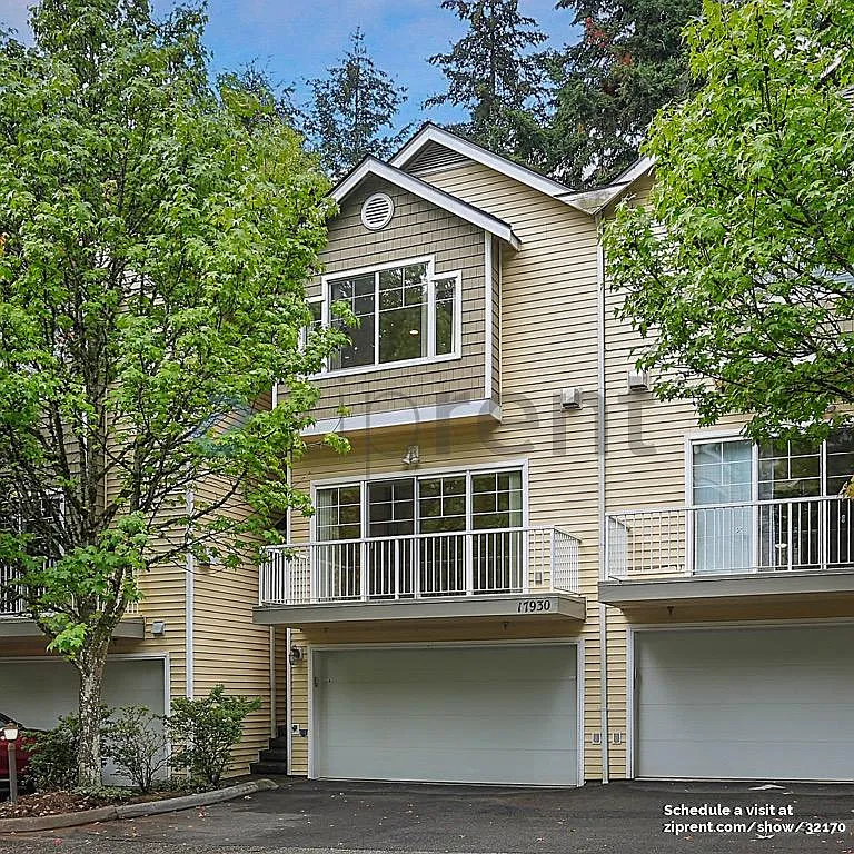 3 bed, 3.5 bath, 1482 sqft, $3,700 — Photo 1