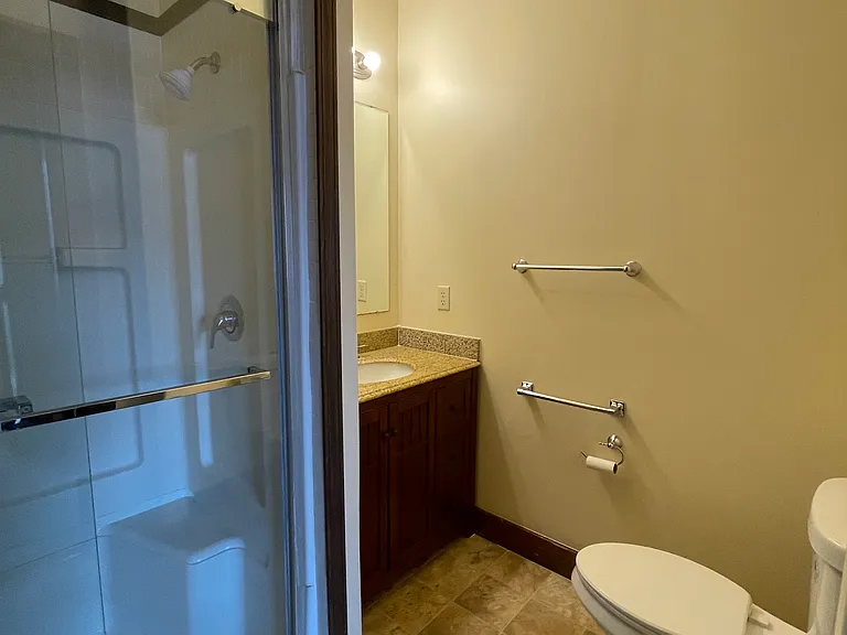 109 1/2 E 6th St #16 — Photo 12