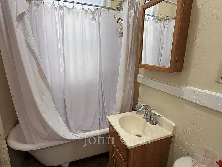 225 Kelton St #4 — Photo 12
