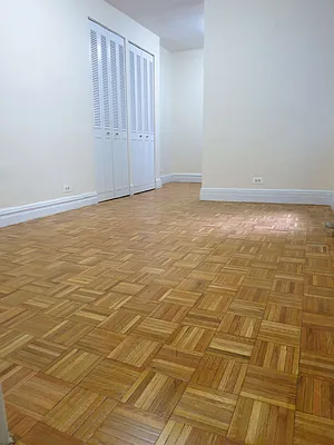 Rented by City & Suburban | media 21