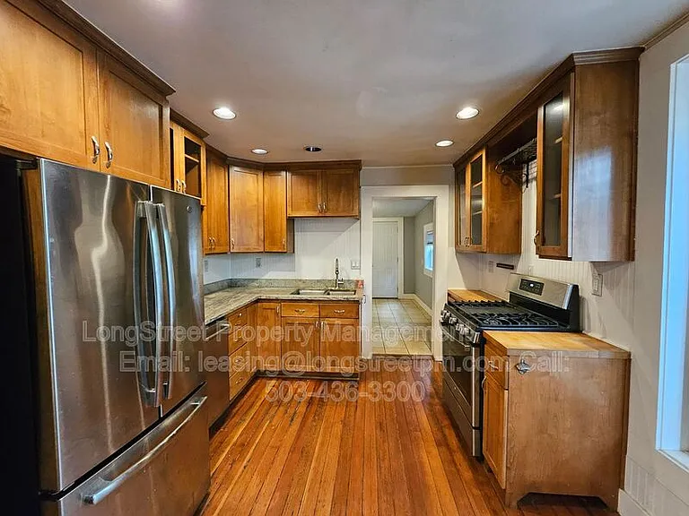 1734 SW Market St — Photo 9