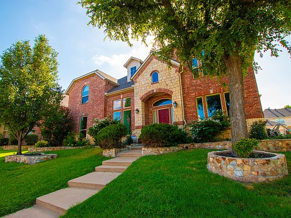 2nd image of 8209 Fountain Springs Dr