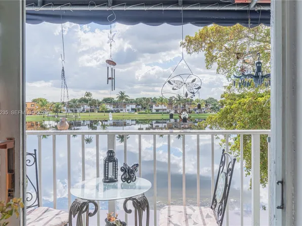6900 NW 173rd Dr APT 1108, Hialeah, FL 33015