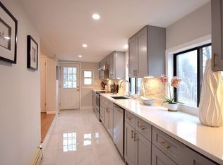 60 Dewey Rd, Braintree, MA 02184