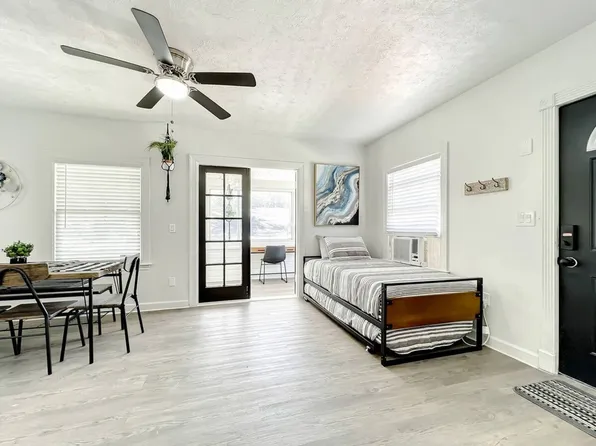 1829 Hollenbeck Dr, Orlando, FL