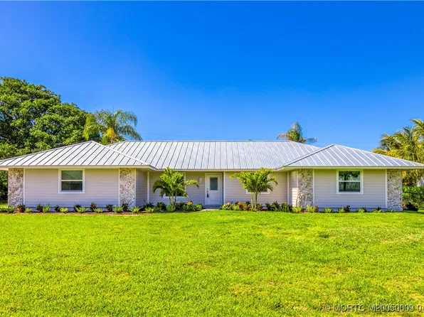 8475 SE Bayberry Ter, Hobe Sound, FL 33455