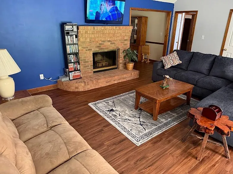 145 Gill Ln — Photo 6