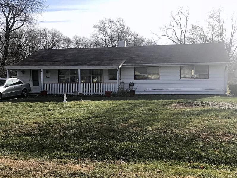 1st image of 4441 W 182nd Pl