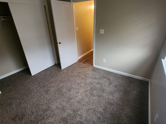 3rd image of 7332 N Price Ave