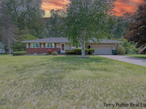 1831 Nielwood Dr, Muskegon, MI 49445