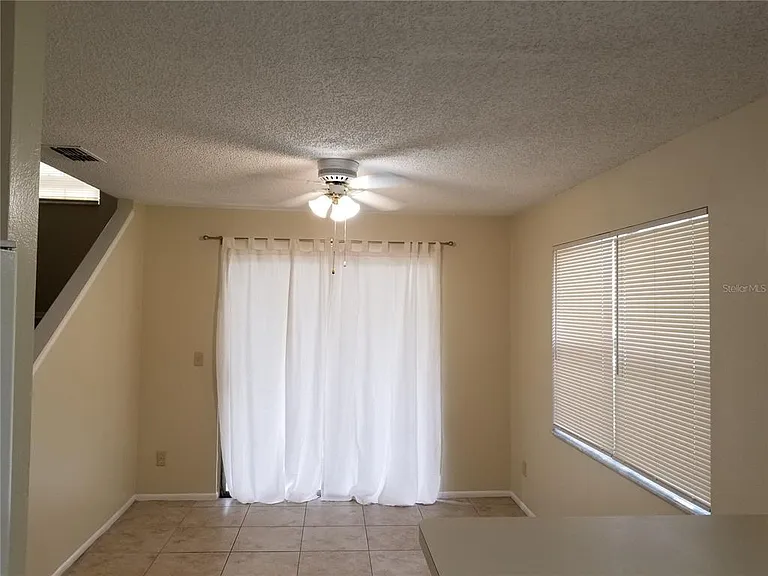 8202 Broward Pl — Photo 16