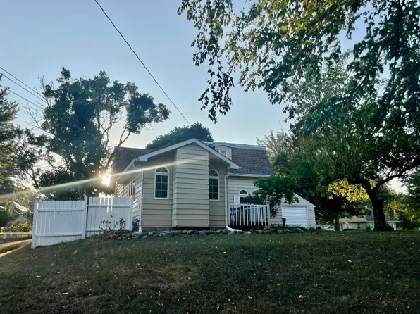 (undisclosed Address), Cedar Falls, IA 50613