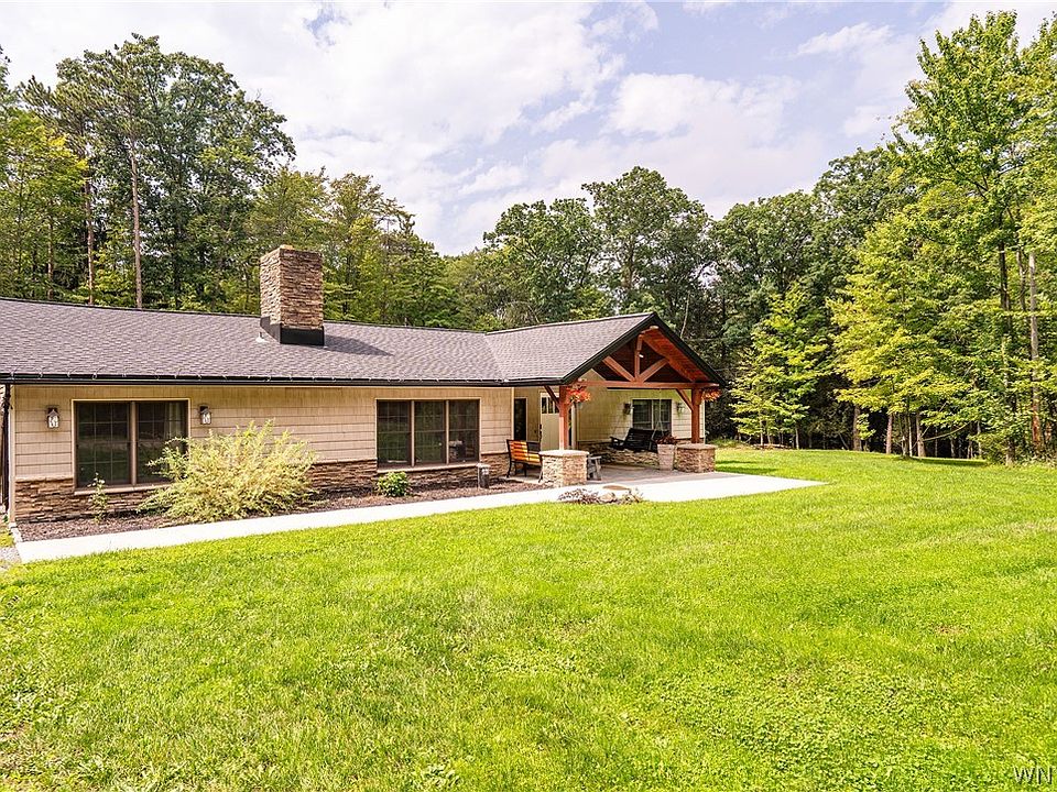 1st image of 9852 Larkin Rd