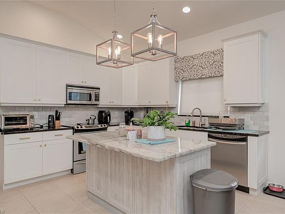 3rd image of 15646 Angelica Dr