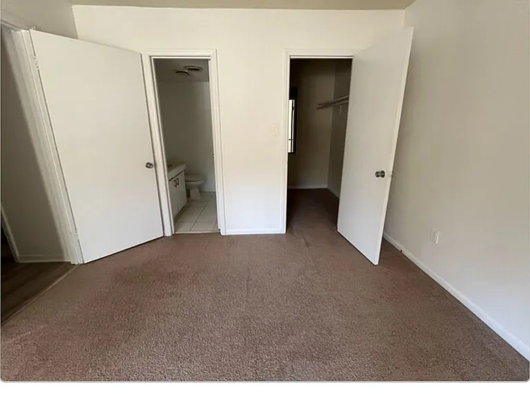 500 Umstead Dr #304F — Photo 15