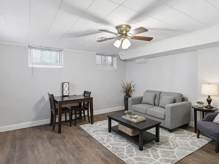 3515 Leavenworth St #5 — Photo 1