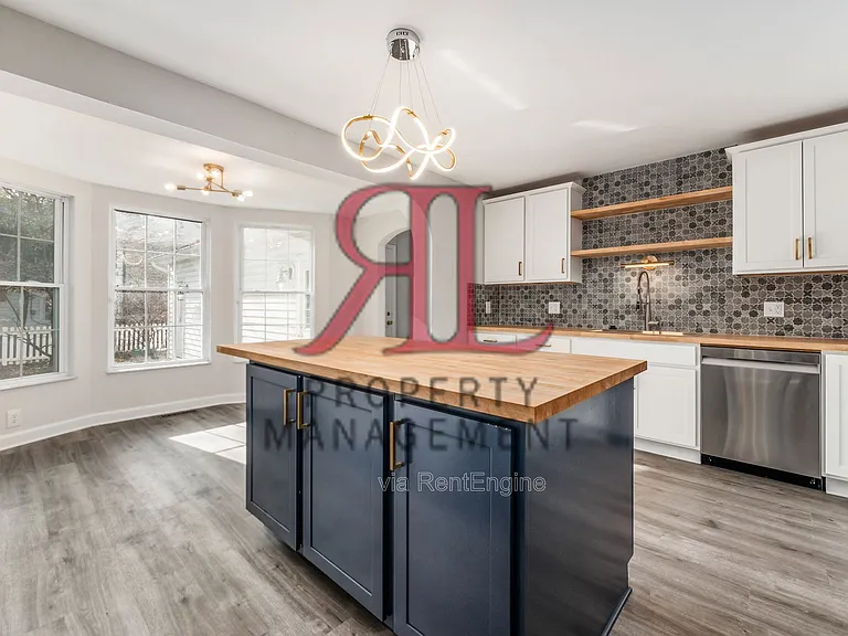 85 Eastmoor Blvd — Photo 20
