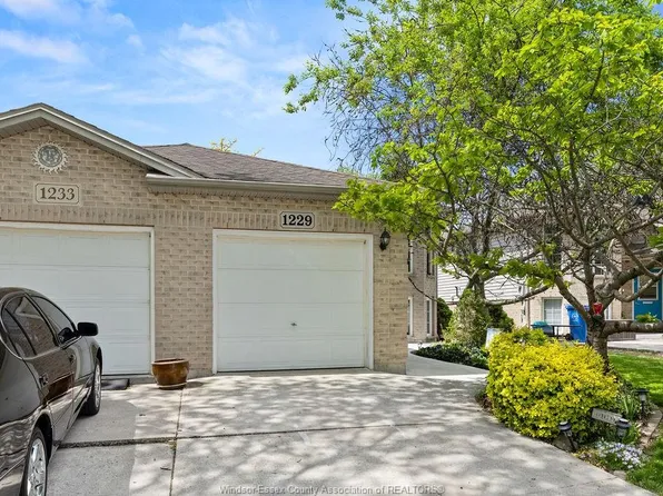 1229 Saint Paul Ave, Windsor, ON N8S 4T6