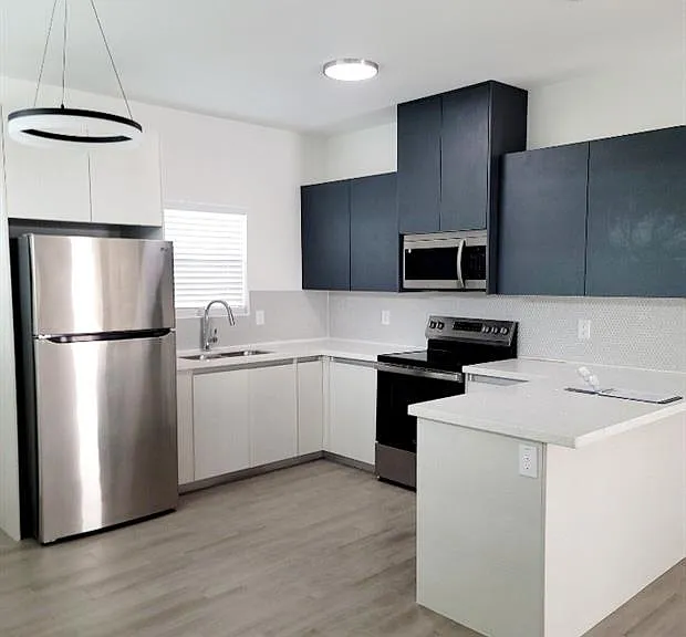 116 W Campeche Ave — Photo 5