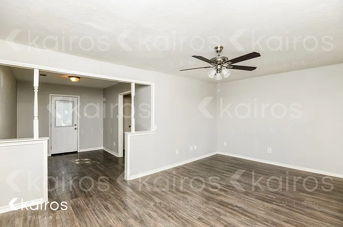301 NE 32nd St — Photo 2