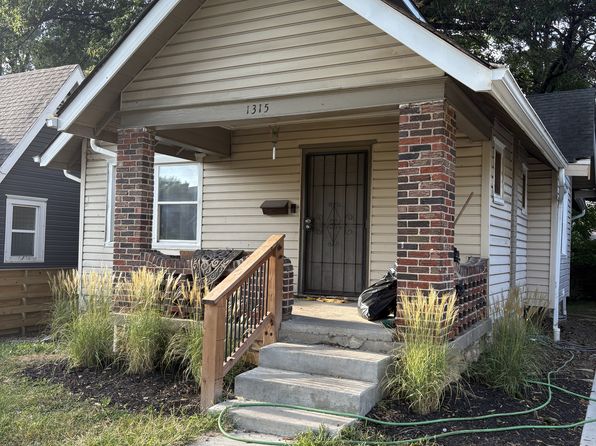 1315 E 62nd Ter
