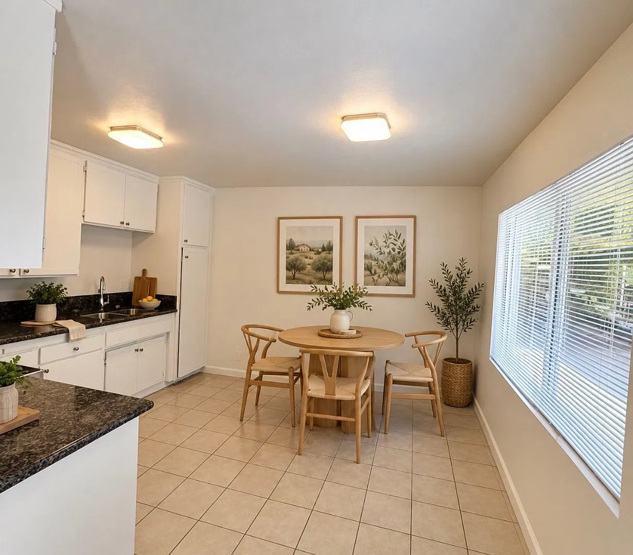 1843 Elm Ave Property — Photo 4