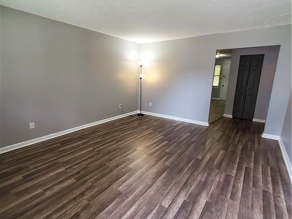 5th image of 195 Kimberly Way SW #195