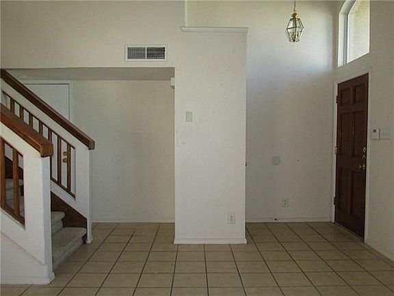 5th image of 3904 Tierra Lana Way