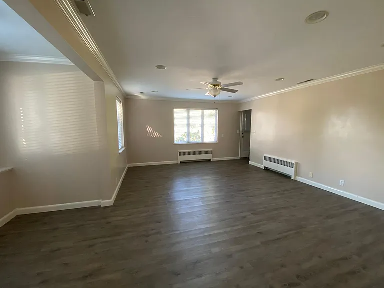 2107 E Browning Ave #2107 — Photo 2