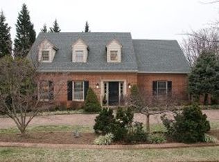 811 Scott Cir, Salem, VA 24153