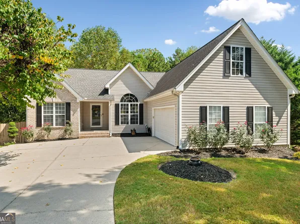 3267 Tuggle Ives Dr, Buford, GA 30519