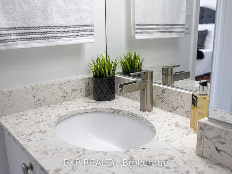 311 Richmond St E #802 — Photo 20