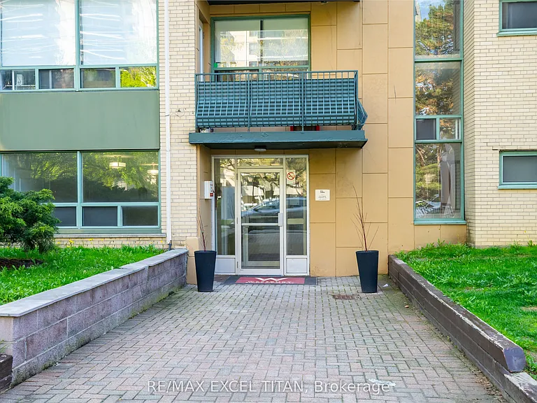 77 Erskine Ave #M8 — Photo 8