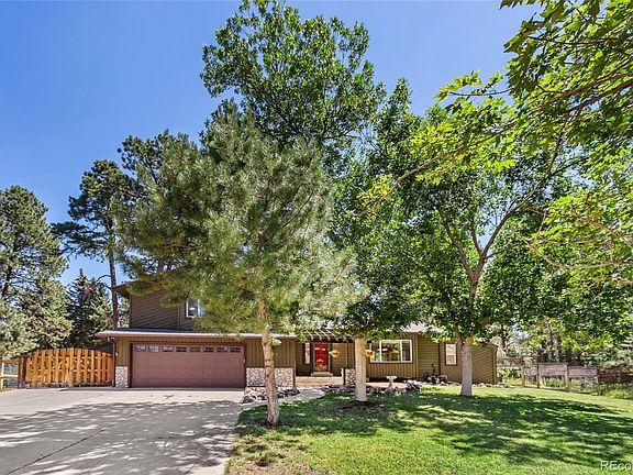 2nd image of 6048 Ponderosa Way