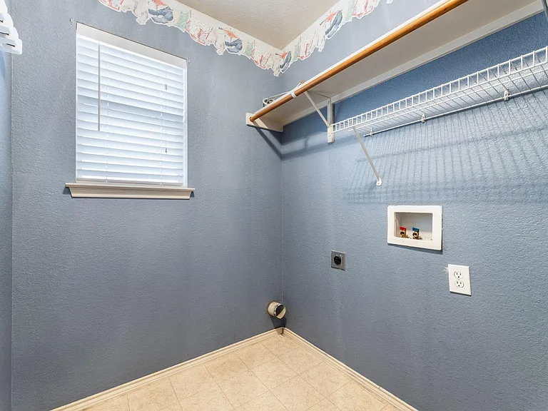 8832 Stirrup Way — Photo 23