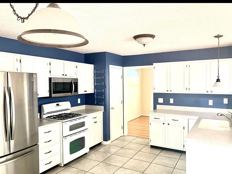 218 Snow Camp Dr — Photo 2